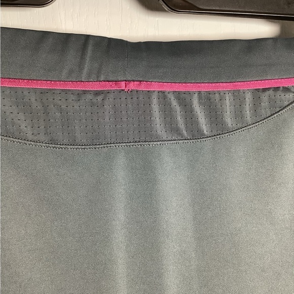 Adidas Supernova skort with contrast pink trim - Picture 4 of 13